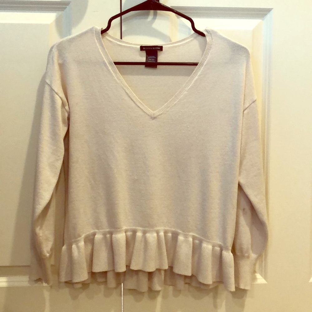 V-neck peplum sweater ~ créeme color ~ size S